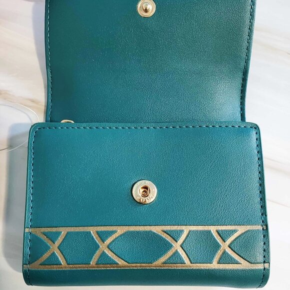 Her Universe x Disney Brave Merida Small Wallet - Picture 3 of 4